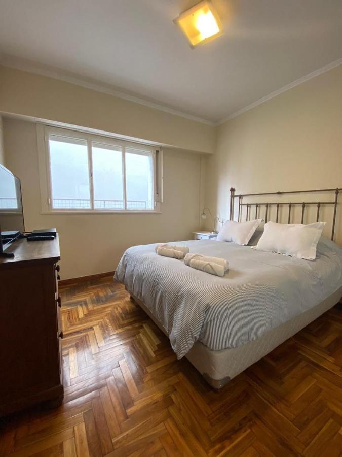 Azcuenagahome Silencioso Y Luminoso Piso Alto De 45M2 , Con La Mejor Ubicacion, Nuestros Huespedes Nos Avalan Con Sus Comentarios, Bilingual Staff Buenos Aires Esterno foto